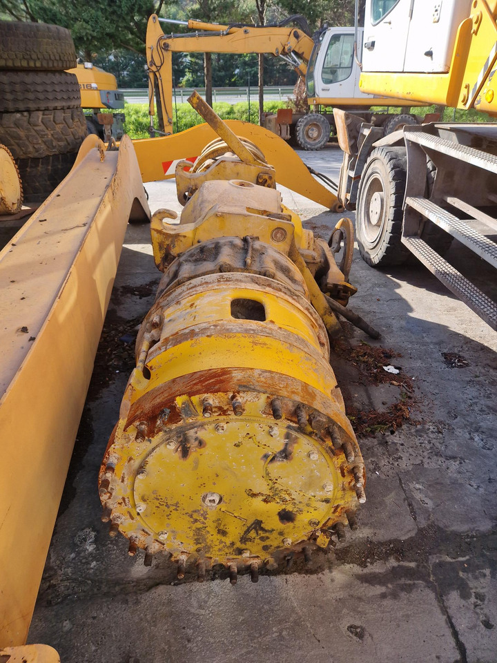EJE TRASERO KOMATSU KWA055HD-4 - Ос и части за Строителна техника: снимка 1 EJE TRASERO KOMATSU KWA055HD-4 - Ос и части за Строителна техника: снимка 1