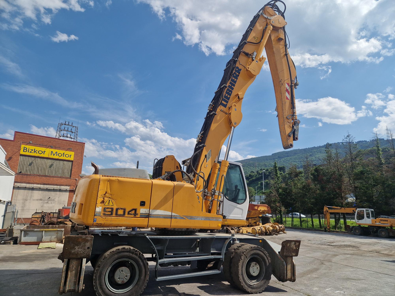 LIEBHERR A904C (2010) - Багер за манипулиране на материали: снимка 3 LIEBHERR A904C (2010) - Багер за манипулиране на материали: снимка 3