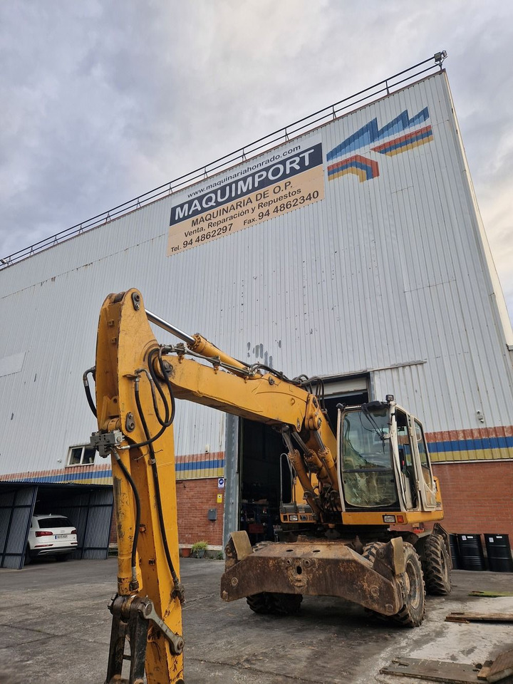 LIEBHERR A904C - Колесен багер: снимка 1 LIEBHERR A904C - Колесен багер: снимка 1