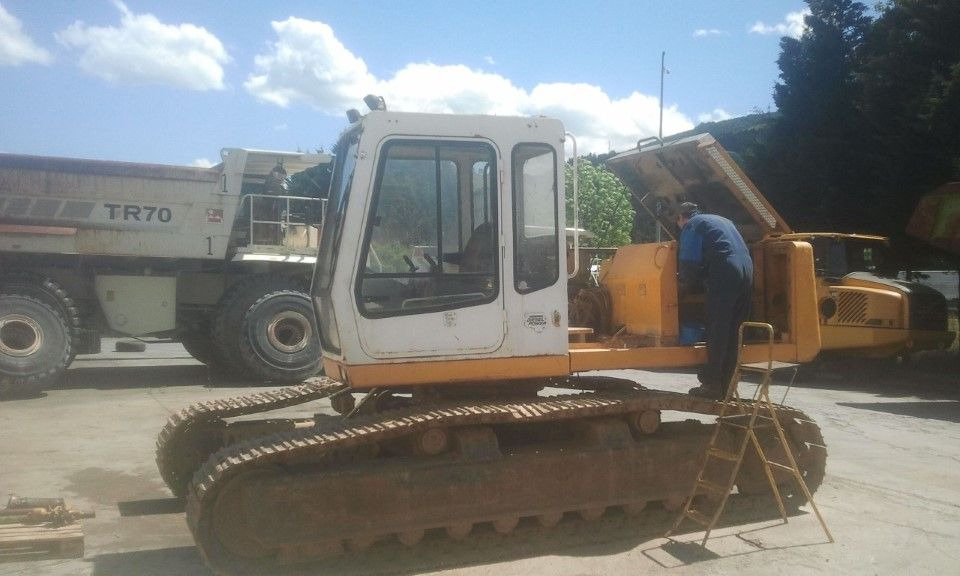 LIEBHERR R922LI S/N: 480-0240 - Верижен багер: снимка 2 LIEBHERR R922LI S/N: 480-0240 - Верижен багер: снимка 2