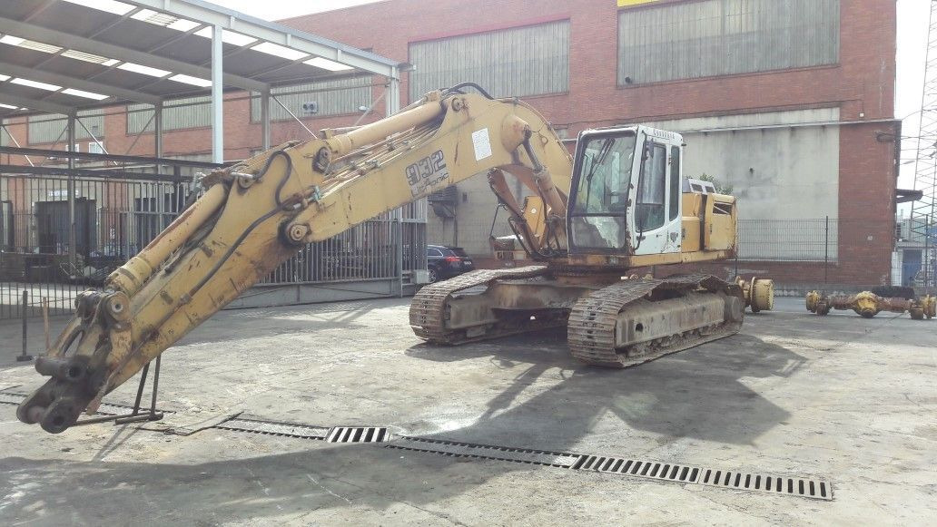 Liebherr R932li ns 572-4318 - Верижен багер: снимка 1 Liebherr R932li ns 572-4318 - Верижен багер: снимка 1