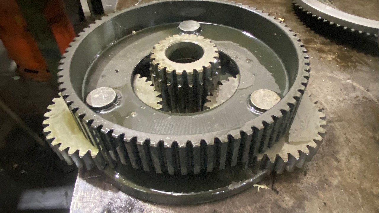 MANDO FINAL FAT450/044 LIEBHERR R954B - Ходов редуктор за Строителна техника: снимка 4 MANDO FINAL FAT450/044 LIEBHERR R954B - Ходов редуктор за Строителна техника: снимка 4