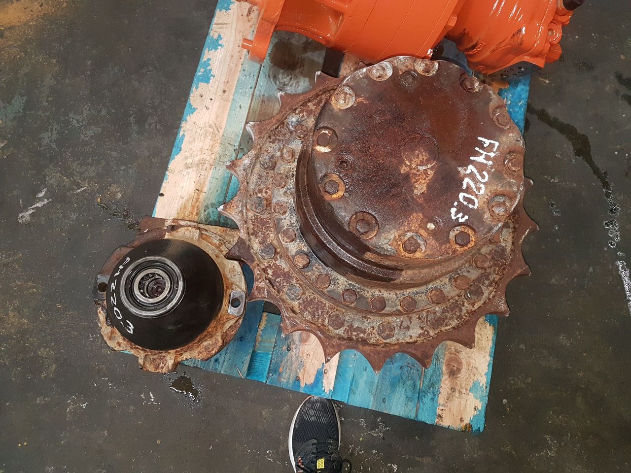 Ходов редуктор за Багер MANDO FINAL FIAT HITACHI 220.3: снимка 1