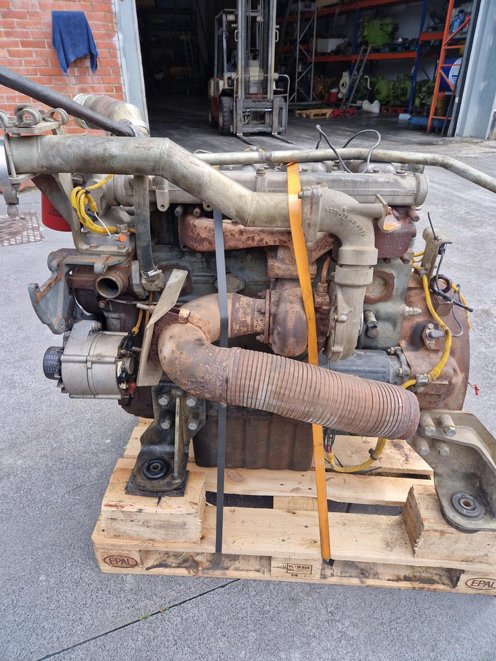 MOTOR LIEBHERR D924TIE 145 KW - Двигател за Строителна техника: снимка 3 MOTOR LIEBHERR D924TIE 145 KW - Двигател за Строителна техника: снимка 3