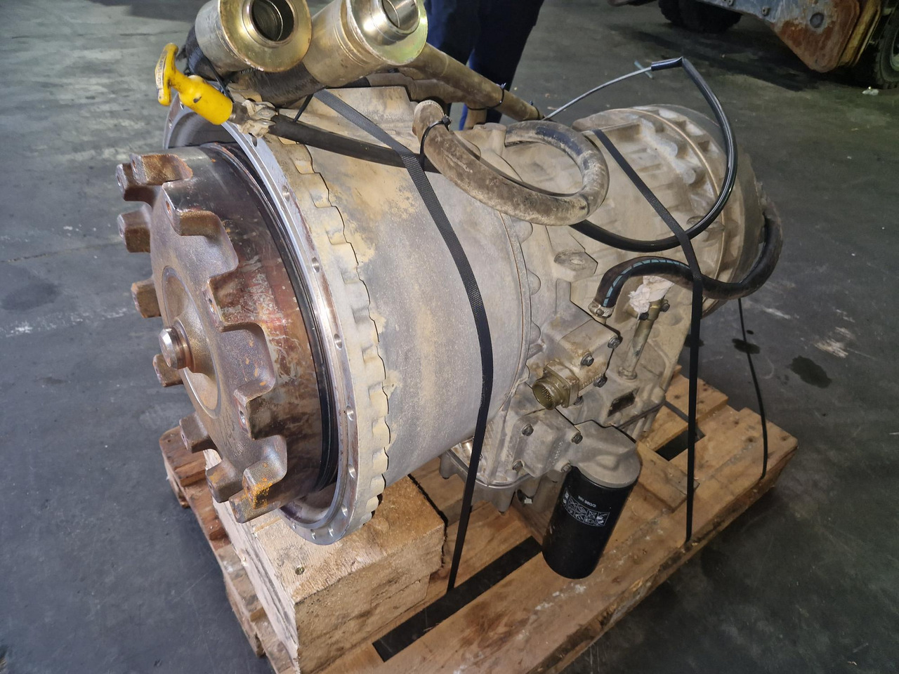 VOLVO PT1560 (VOLVO A25D) - Трансмисия за Съчленен самосвал: снимка 1 VOLVO PT1560 (VOLVO A25D) - Трансмисия за Съчленен самосвал: снимка 1