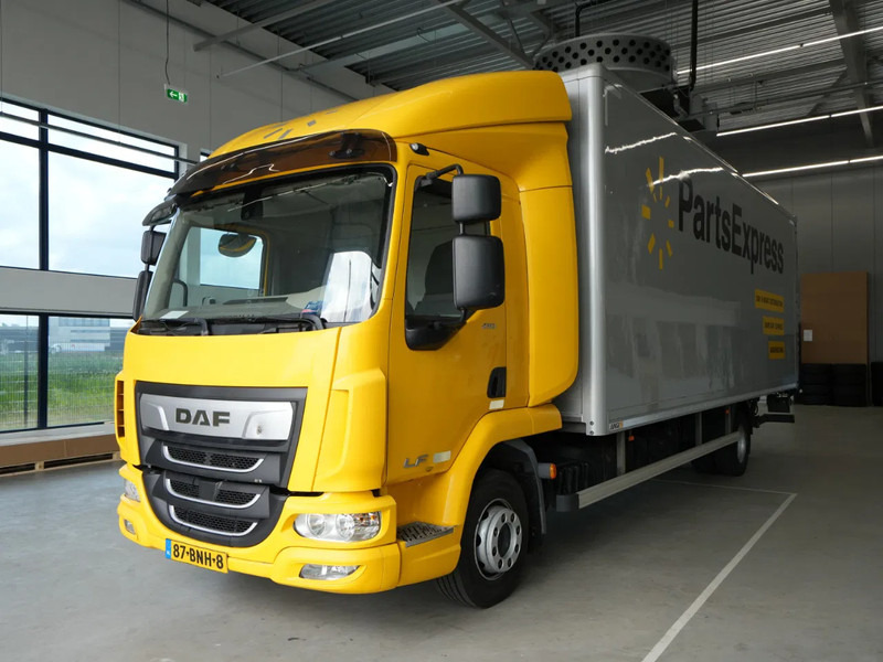 DAF LF 210 FA, 12t, Gesloten Bak, Laadklep 1,5t, Zijdeur, New Apk - Камион фургон: снимка 1 DAF LF 210 FA, 12t, Gesloten Bak, Laadklep 1,5t, Zijdeur, New Apk - Камион фургон: снимка 1
