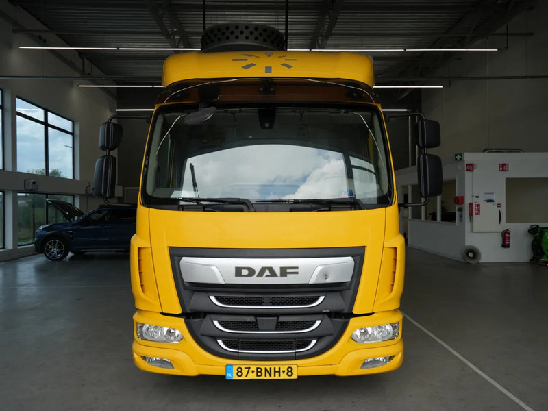 DAF LF 210 FA, 12t, Gesloten Bak, Laadklep 1,5t, Zijdeur, New Apk - Камион фургон: снимка 2 DAF LF 210 FA, 12t, Gesloten Bak, Laadklep 1,5t, Zijdeur, New Apk - Камион фургон: снимка 2