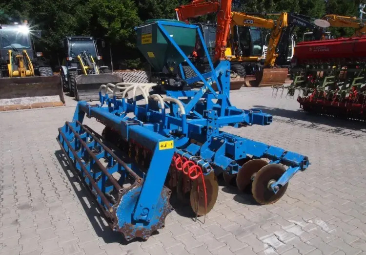 Agregat uprawowo-siewny Rabe Werk 2011 3m brona talerzowa z siewnikiem do poplonów - Комбинирана сеялка: снимка 5 Agregat uprawowo-siewny Rabe Werk 2011 3m brona talerzowa z siewnikiem do poplonów - Комбинирана сеялка: снимка 5