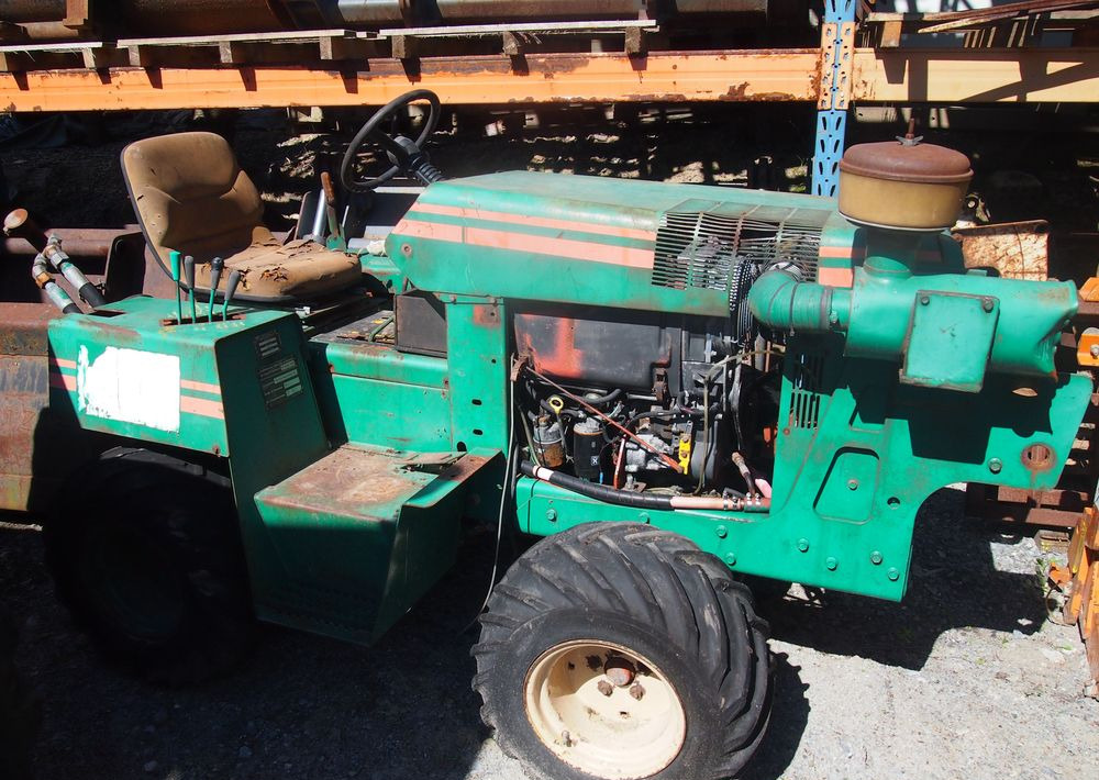 Ciągnik DITCH WITCH 3500DD 1991 DITCH WITCH 3500 DD - Каналокопател: снимка 1 Ciągnik DITCH WITCH 3500DD 1991 DITCH WITCH 3500 DD - Каналокопател: снимка 1