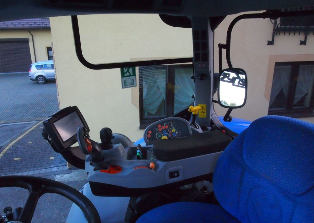 Трактор Ciągnik New Holland T7.185 2013 New Holland Autocommand i TUZ: снимка 11