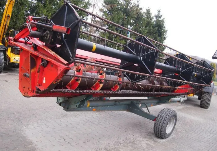 Heder Massey Ferguson Szerokość 5m pasuje do 32, 34, 36, 38, 42, 7254, 7272, 7278 - Хедер: снимка 1 Heder Massey Ferguson Szerokość 5m pasuje do 32, 34, 36, 38, 42, 7254, 7272, 7278 - Хедер: снимка 1