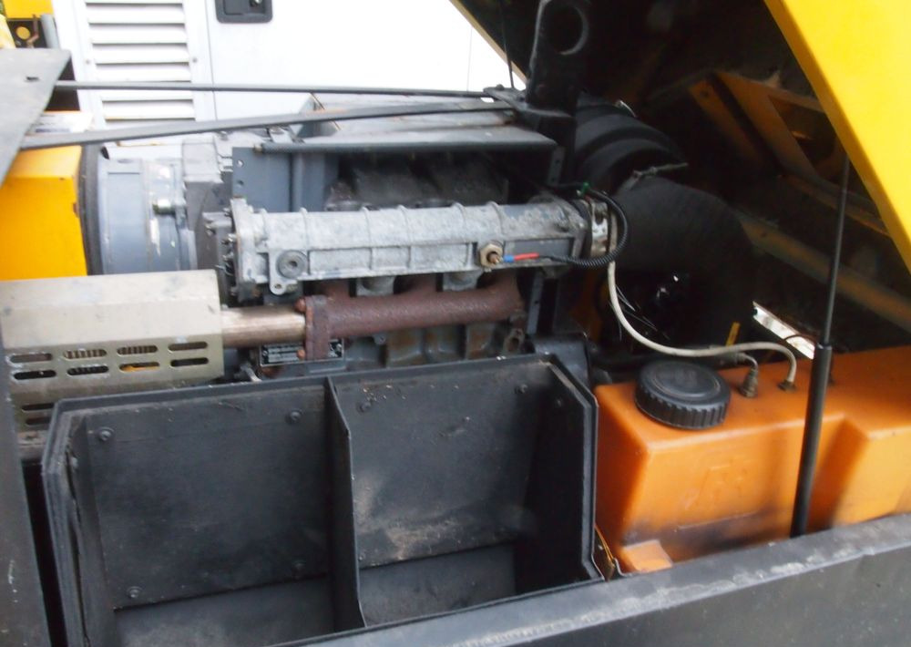 Kompresor Ingersoll Rand IR P130WD 2000 Kompresor Ingersoll Rand P130WD 30 kW - Компресор за въздух: снимка 4 Kompresor Ingersoll Rand IR P130WD 2000 Kompresor Ingersoll Rand P130WD 30 kW - Компресор за въздух: снимка 4