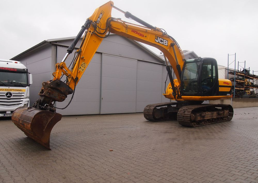 Koparka gąsienicowa JCB JS160LC 2011 - Верижен багер: снимка 2 Koparka gąsienicowa JCB JS160LC 2011 - Верижен багер: снимка 2
