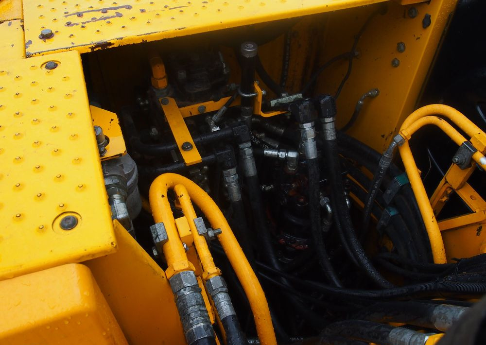 Koparka gąsienicowa JCB JS160LC 2011 - Верижен багер: снимка 5 Koparka gąsienicowa JCB JS160LC 2011 - Верижен багер: снимка 5