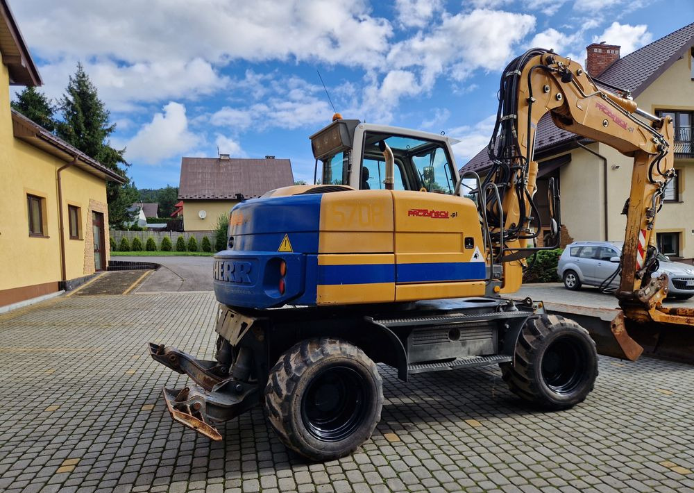 Koparka kołowa Liebherr A311 2008 Liebherr - Колесен багер: снимка 4 Koparka kołowa Liebherr A311 2008 Liebherr - Колесен багер: снимка 4