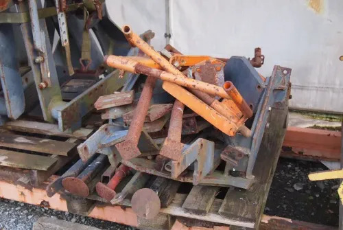 Ładowacz czołowy Tur do ciągnika MF NW JD CLAAS RENAULT - Челен товарач за трактор: снимка 5 Ładowacz czołowy Tur do ciągnika MF NW JD CLAAS RENAULT - Челен товарач за трактор: снимка 5