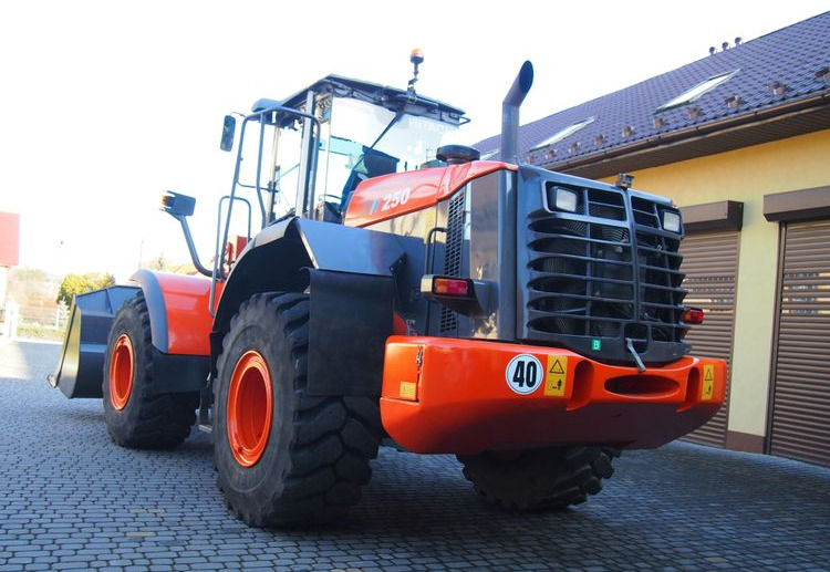 Ładowarka Hitachi ZW250 2010 Ładowarka Hitachi Waga, Centralne smarowanie - Колесен товарач: снимка 5 Ładowarka Hitachi ZW250 2010 Ładowarka Hitachi Waga, Centralne smarowanie - Колесен товарач: снимка 5