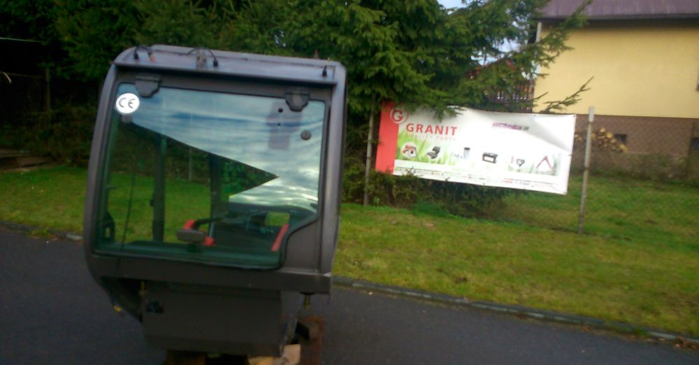 Ładowarka teleskopowa Manitou MT, MLT 2005 Kabina do Manitou - Кабина за Подемно-транспортна техника: снимка 1 Ładowarka teleskopowa Manitou MT, MLT 2005 Kabina do Manitou - Кабина за Подемно-транспортна техника: снимка 1