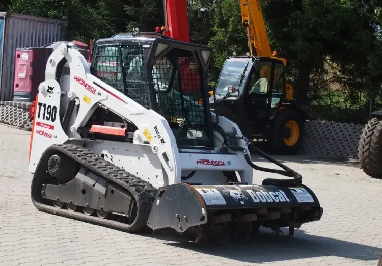 Miniładowarka Bobcat T190 2012 - Мини верижен товарач: снимка 4 Miniładowarka Bobcat T190 2012 - Мини верижен товарач: снимка 4