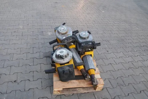 Młot wyburzeniowy Wacker BH23 2010 spalinowy - Строително оборудване: снимка 2 Młot wyburzeniowy Wacker BH23 2010 spalinowy - Строително оборудване: снимка 2