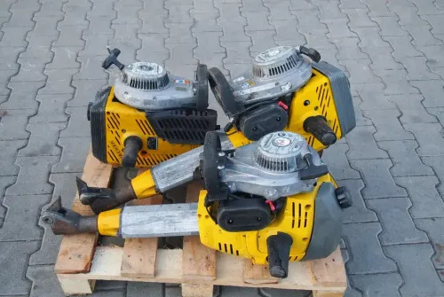 Młot wyburzeniowy Wacker BH23 2010 spalinowy - Строително оборудване: снимка 1 Młot wyburzeniowy Wacker BH23 2010 spalinowy - Строително оборудване: снимка 1