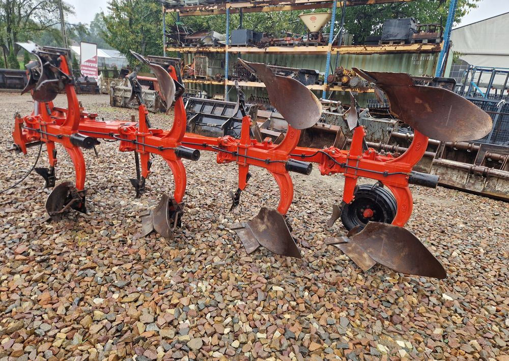 Pług obrotowy GREGOIRE-BESSON 2002 Pług 4 skibowy obrotowy Gregoire-Besson - Плуг: снимка 3 Pług obrotowy GREGOIRE-BESSON 2002 Pług 4 skibowy obrotowy Gregoire-Besson - Плуг: снимка 3