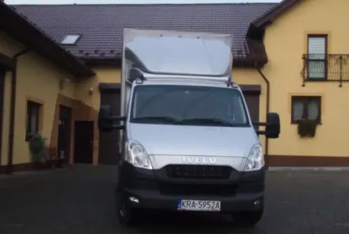 Samochód Iveco Daily 35c21 2012 DMC 3,5T DOKA dubel kabina - Брезентов бус, Бус с двойна кабина: снимка 4 Samochód Iveco Daily 35c21 2012 DMC 3,5T DOKA dubel kabina - Брезентов бус, Бус с двойна кабина: снимка 4
