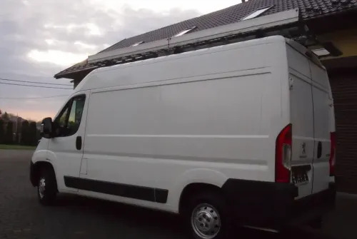 Samochody dostawcze Peugeot Boxer 2015 - Товарен бус: снимка 4 Samochody dostawcze Peugeot Boxer 2015 - Товарен бус: снимка 4