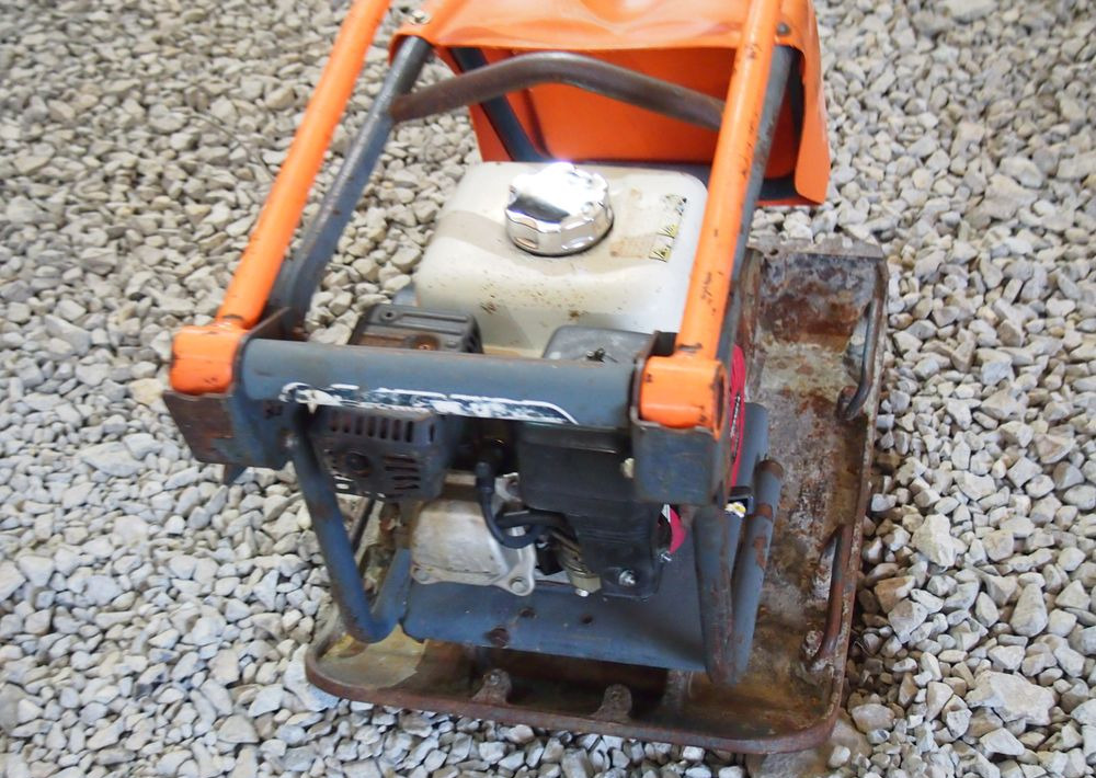 Ubijarka Belle PC5000E 2009 Zagęszczarka ubijarka Bella - Виброплоча: снимка 3 Ubijarka Belle PC5000E 2009 Zagęszczarka ubijarka Bella - Виброплоча: снимка 3