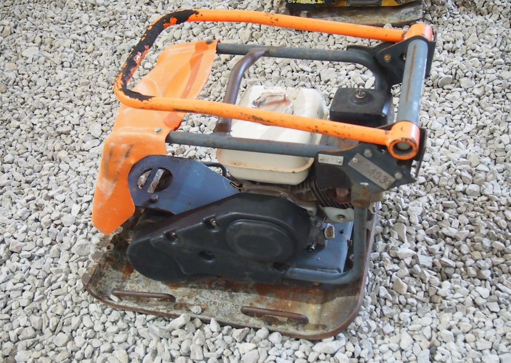 Ubijarka Belle PC5000E 2009 Zagęszczarka ubijarka Bella - Виброплоча: снимка 4 Ubijarka Belle PC5000E 2009 Zagęszczarka ubijarka Bella - Виброплоча: снимка 4