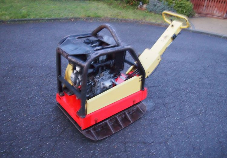 Ubijarka Dynapac Dynapac lg500 2010 Zagęszczarka Dynapac LG500 - Виброплоча: снимка 1 Ubijarka Dynapac Dynapac lg500 2010 Zagęszczarka Dynapac LG500 - Виброплоча: снимка 1