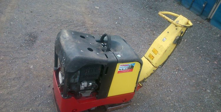 Ubijarka Dynapac LH 300 2006 - Виброплоча: снимка 1 Ubijarka Dynapac LH 300 2006 - Виброплоча: снимка 1