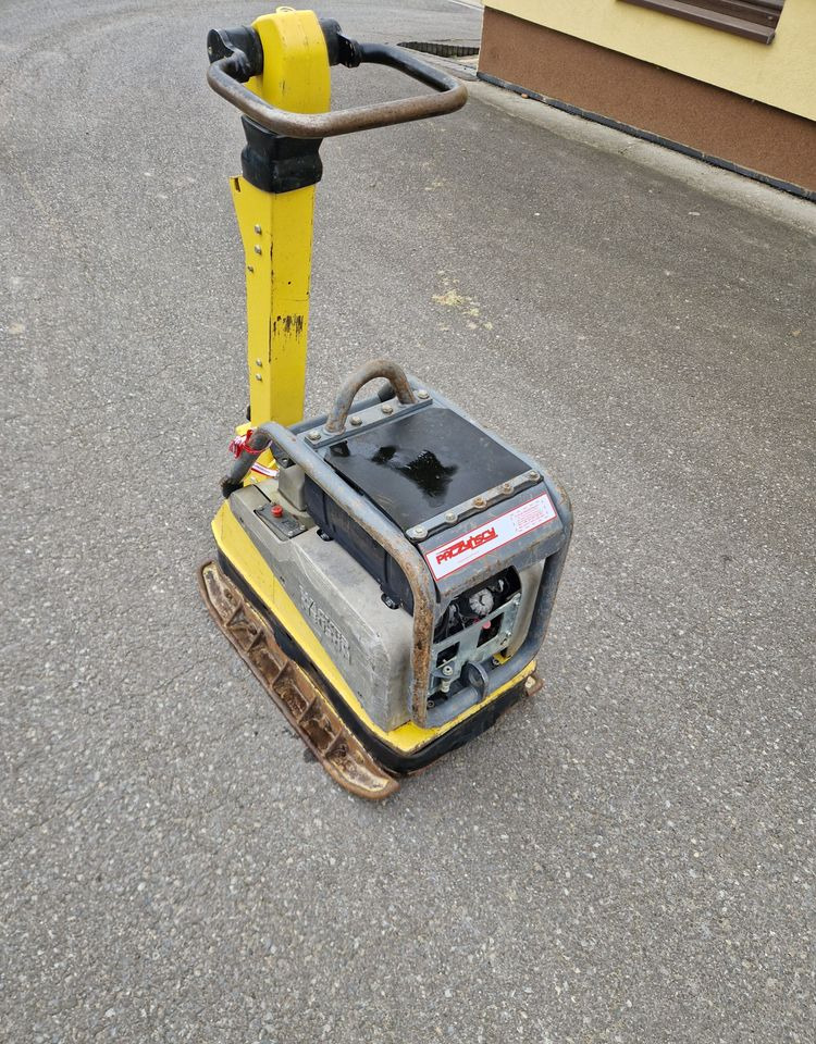 Ubijarka Wacker DPU 4545 2018 Ubijarka zagęszczarka płyta Wacker DPU 4545 - Виброплоча: снимка 2 Ubijarka Wacker DPU 4545 2018 Ubijarka zagęszczarka płyta Wacker DPU 4545 - Виброплоча: снимка 2