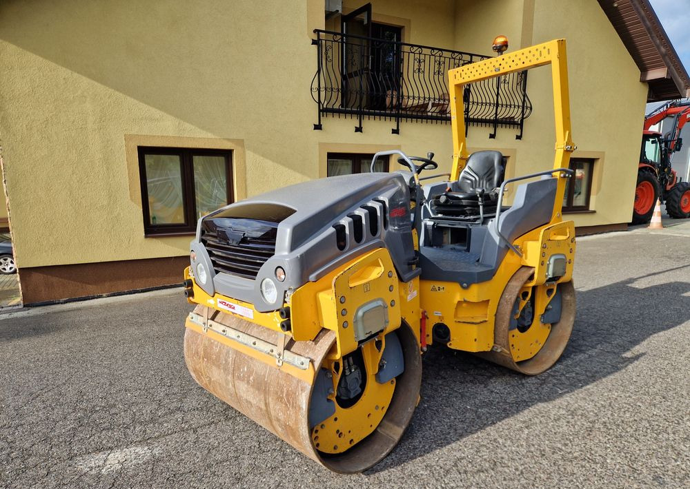 Walec Hamm HD14VV 2014 Walec HAMM HD 14VV silnik KUBOTA - Валяк: снимка 1 Walec Hamm HD14VV 2014 Walec HAMM HD 14VV silnik KUBOTA - Валяк: снимка 1