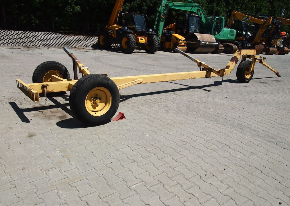 Wózek do kombajnu New Holland 3 kołowy Wózek pod heder do kombajnu - Количка за хедер: снимка 1 Wózek do kombajnu New Holland 3 kołowy Wózek pod heder do kombajnu - Количка за хедер: снимка 1