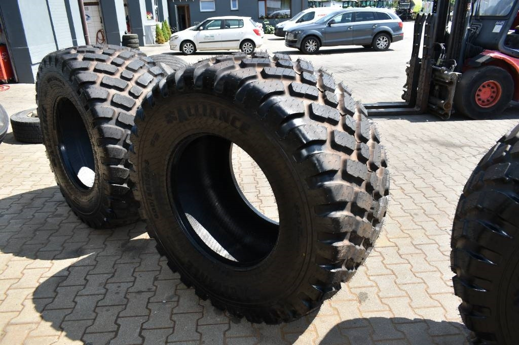 Alliance 600/55R26.5 / 882/ 165D /Steel Belted TL - Гума за Селскостопанска техника: снимка 4 Alliance 600/55R26.5 / 882/ 165D /Steel Belted TL - Гума за Селскостопанска техника: снимка 4