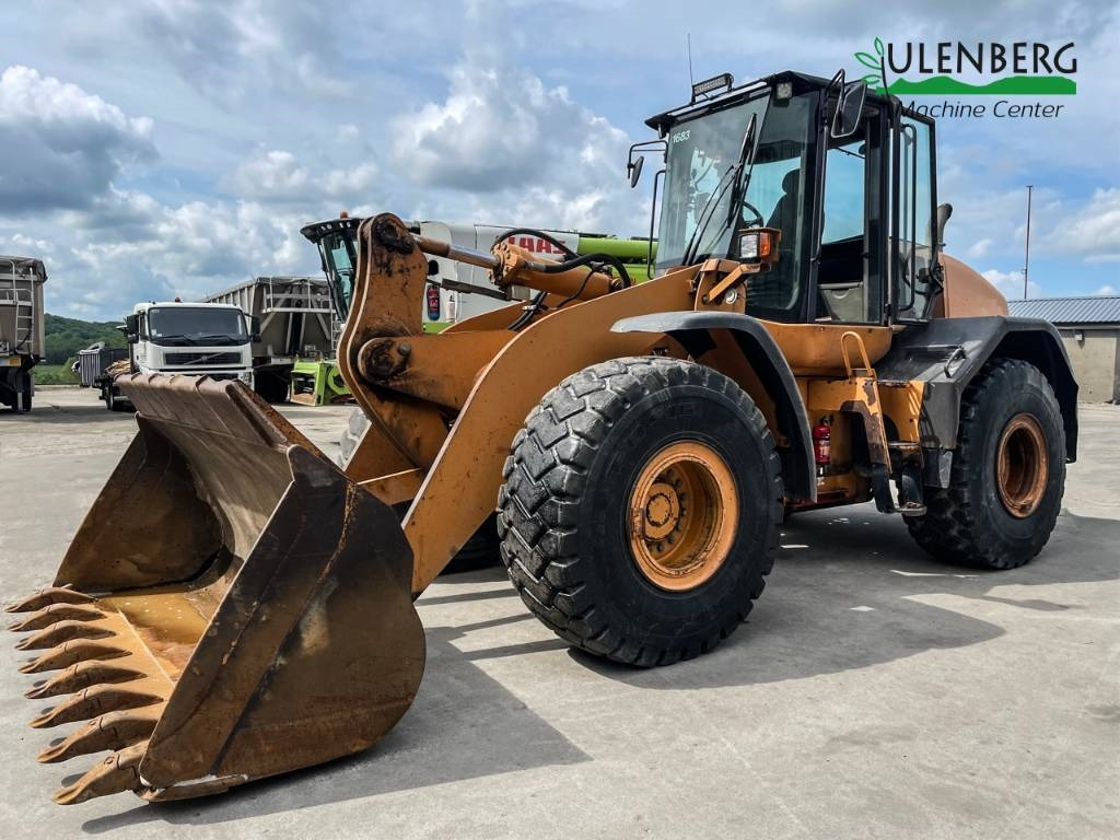 Case 821 E - Колесен товарач: снимка 2 Case 821 E - Колесен товарач: снимка 2