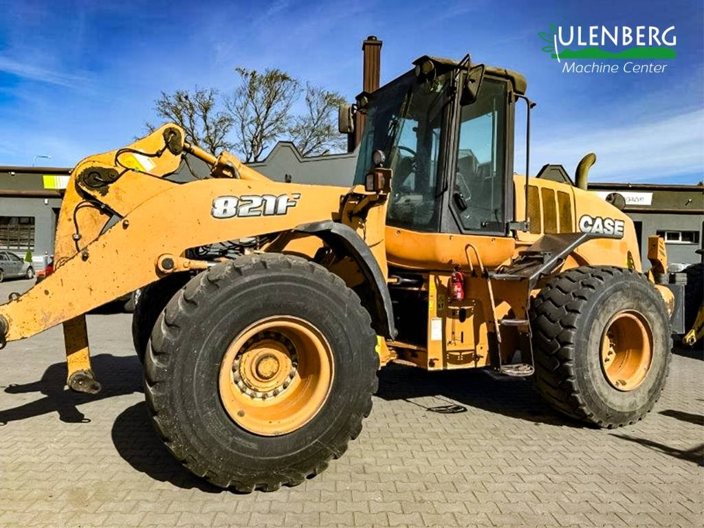 Case 821 F - Колесен товарач: снимка 1 Case 821 F - Колесен товарач: снимка 1