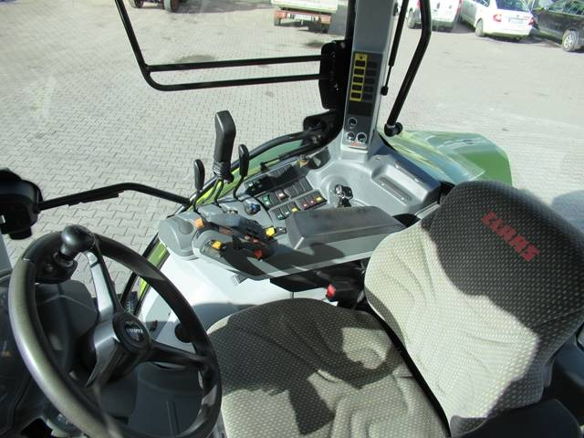 Трактор Claas Arion 620: снимка 26