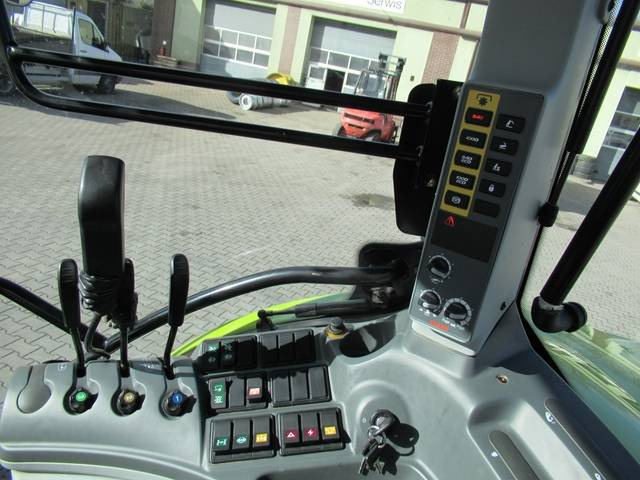 Трактор Claas Arion 620: снимка 25