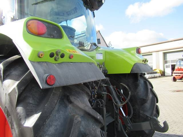Трактор Claas Arion 620: снимка 19