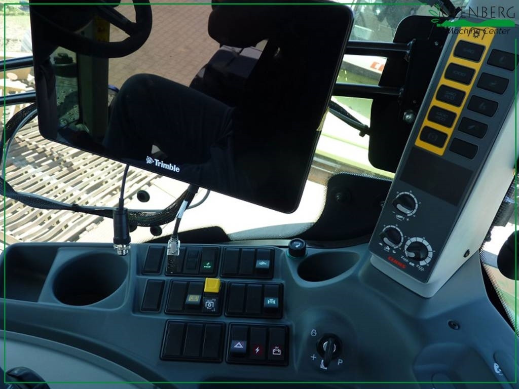 Трактор Claas Axion 870 Cmatic: снимка 10