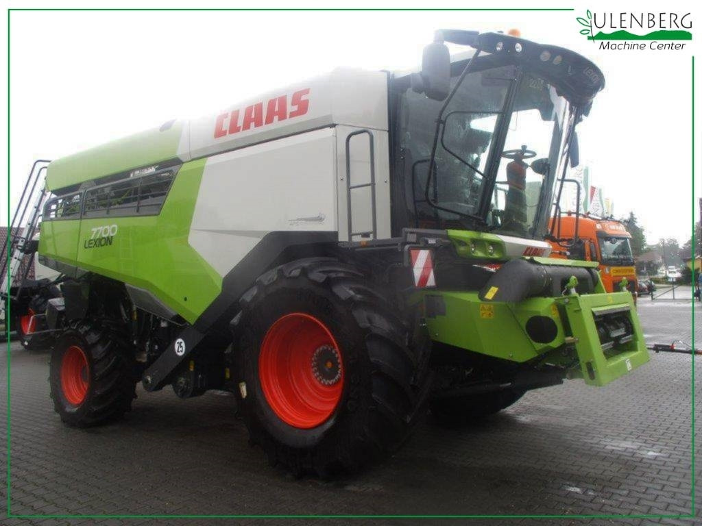 Claas LEXION 7700 - Зърнокомбайн: снимка 1 Claas LEXION 7700 - Зърнокомбайн: снимка 1