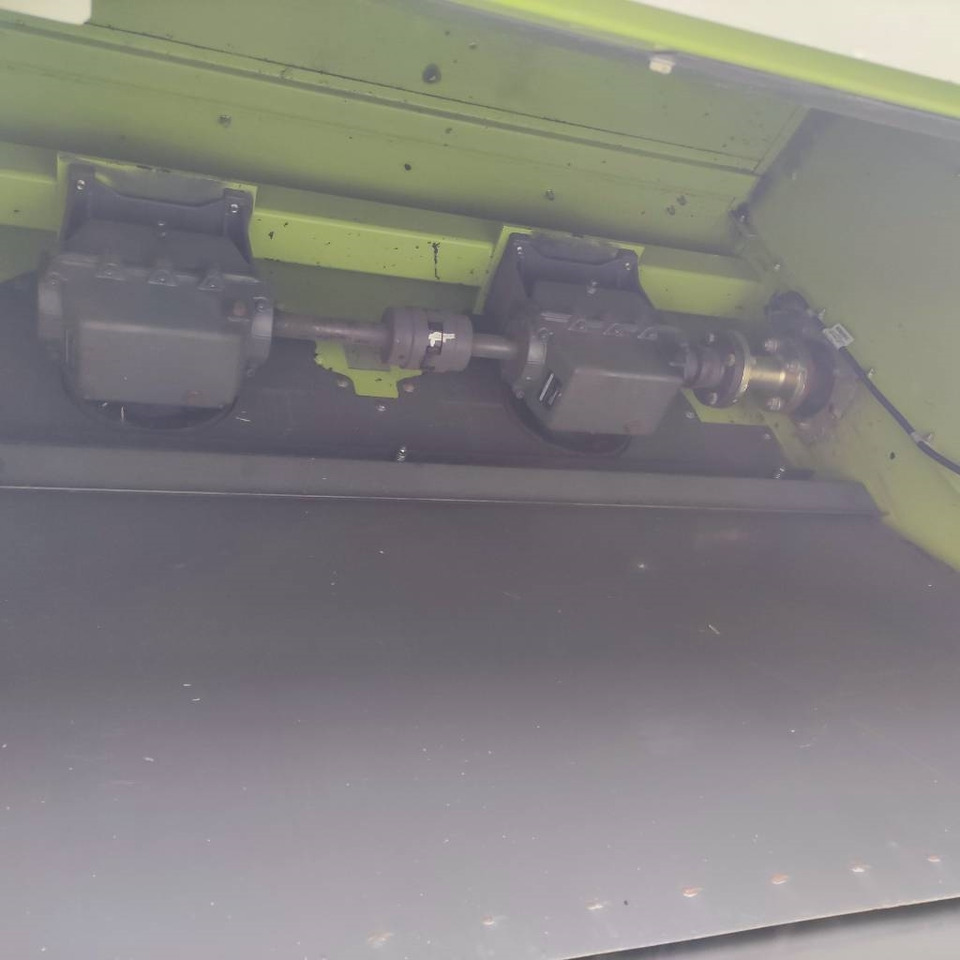 Зърнокомбайн Claas Lexion 760 TT: снимка 16