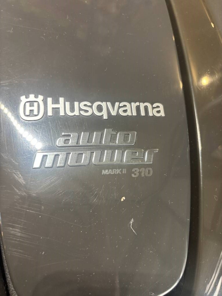 Husqvarna Automower 310 - Косачка за трева: снимка 2 Husqvarna Automower 310 - Косачка за трева: снимка 2