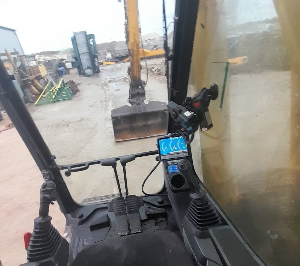 Лизинг на Komatsu PC 240 NLC-8K  Komatsu PC 240 NLC-8K: снимка 13