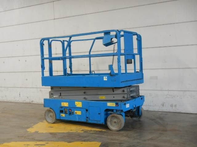 Genie GS2046 - Ножична работна платформа: снимка 2 Genie GS2046 - Ножична работна платформа: снимка 2