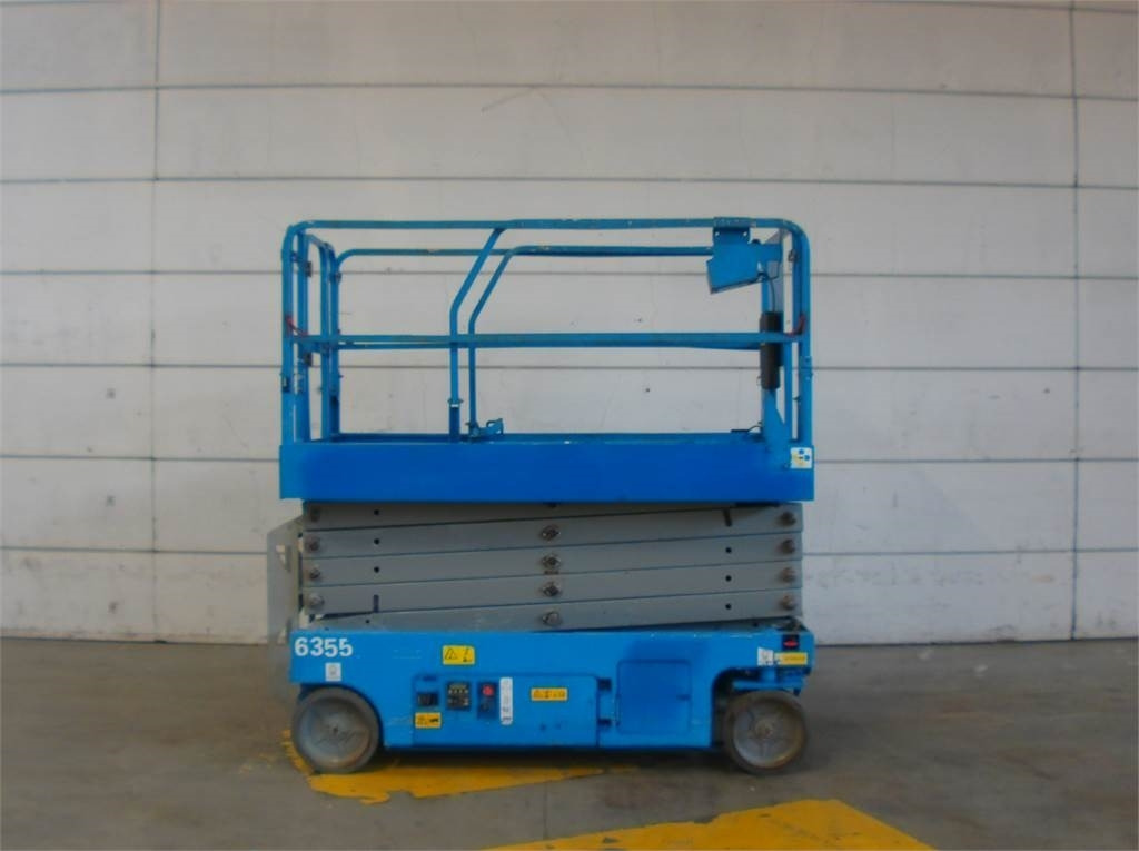 Genie GS3246 - Ножична работна платформа: снимка 1 Genie GS3246 - Ножична работна платформа: снимка 1