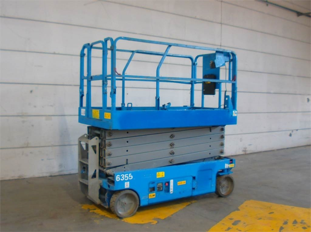 Genie GS3246 - Ножична работна платформа: снимка 3 Genie GS3246 - Ножична работна платформа: снимка 3