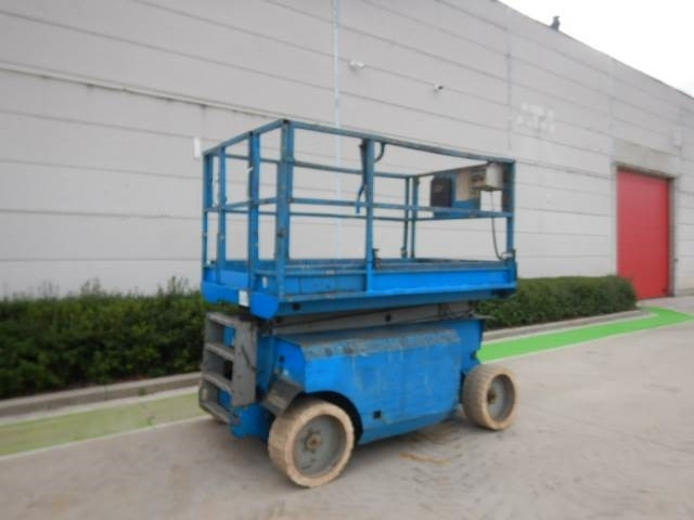 Genie GS3268DC - Ножична работна платформа: снимка 3 Genie GS3268DC - Ножична работна платформа: снимка 3